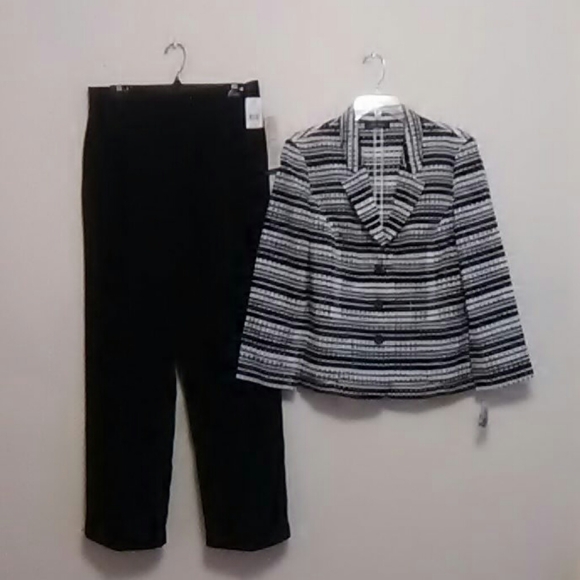 Jacket - Picture 9 of 10